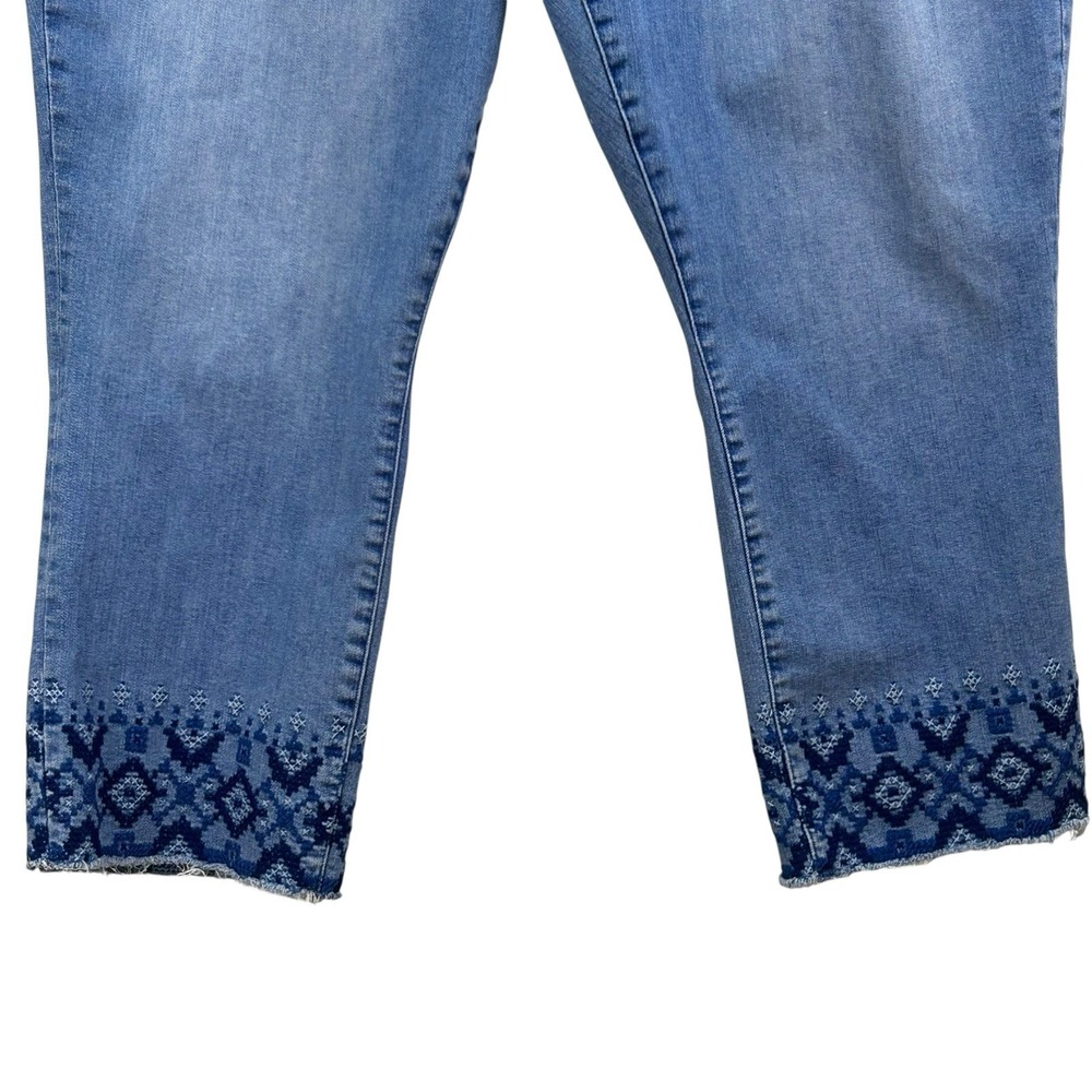 LAUREN RALPH LAUREN Embroidered Crop JEANS 22W Stretch Denim Boho 40 X 23 Stitch - Picture 7 of 16